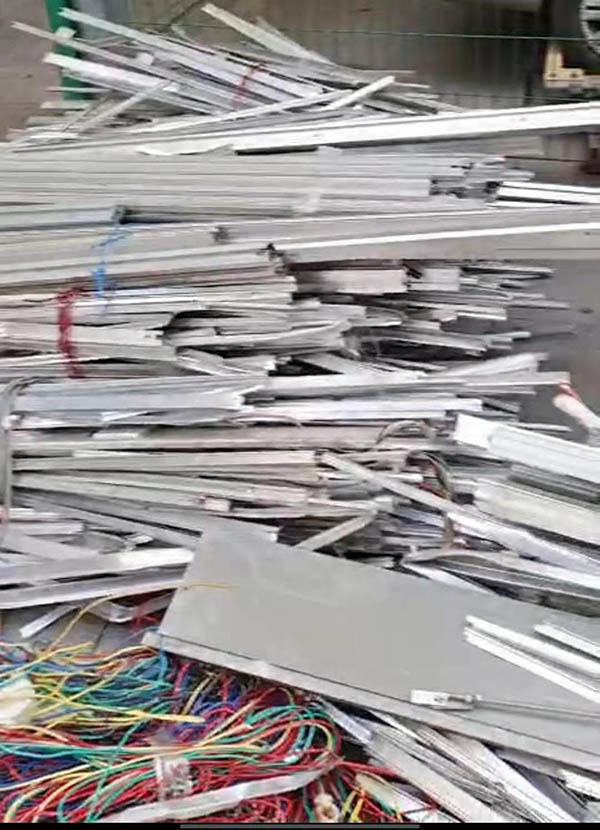 武汉上下铺铁床回收废旧金属回收